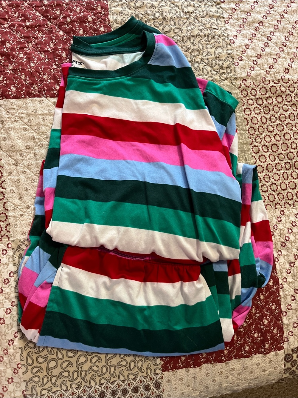 Striped Long-Sleeve Women's Pajama Set - Multicolor Green & Pink